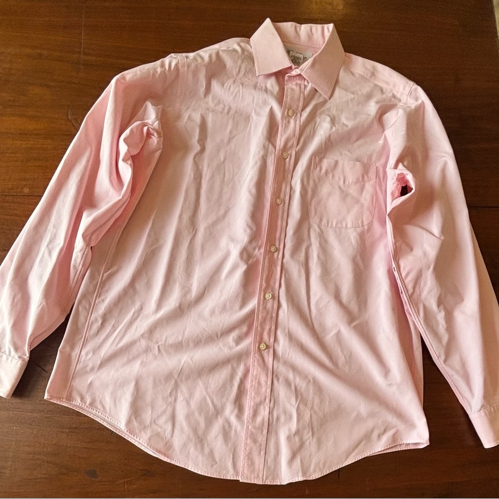 Men’s Brooks Brothers Soft Pink Cotton Button Down Long Sleeve Shirt.